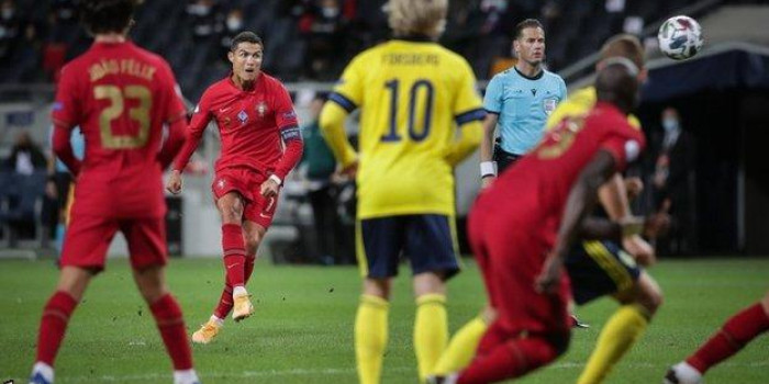 Soi kèo Portugal vs Sweden lúc 1h45 ngày 15/10/2020