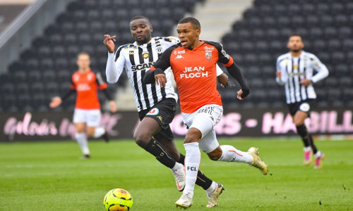 Kèo nhà cái, soi kèo Nimes vs Lorient 01h00 ngày 25/2, Giải VĐQG Pháp