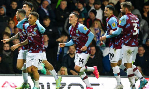 Kèo nhà cái, soi kèo Nottingham vs Burnley, 01h45 ngày 19/9, Ngoại Hạng Anh